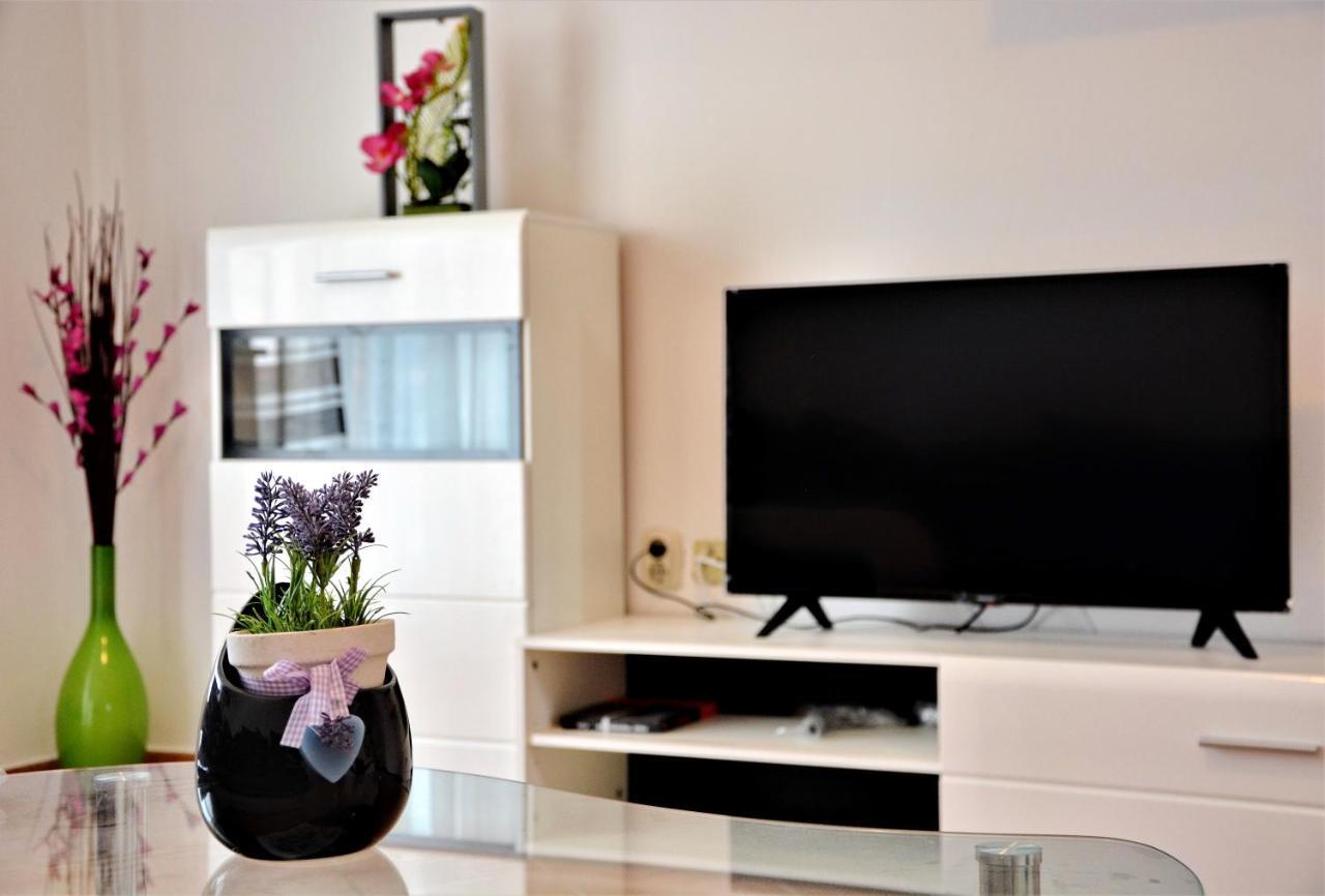 Villa Allegro Sukosan Bagian luar foto