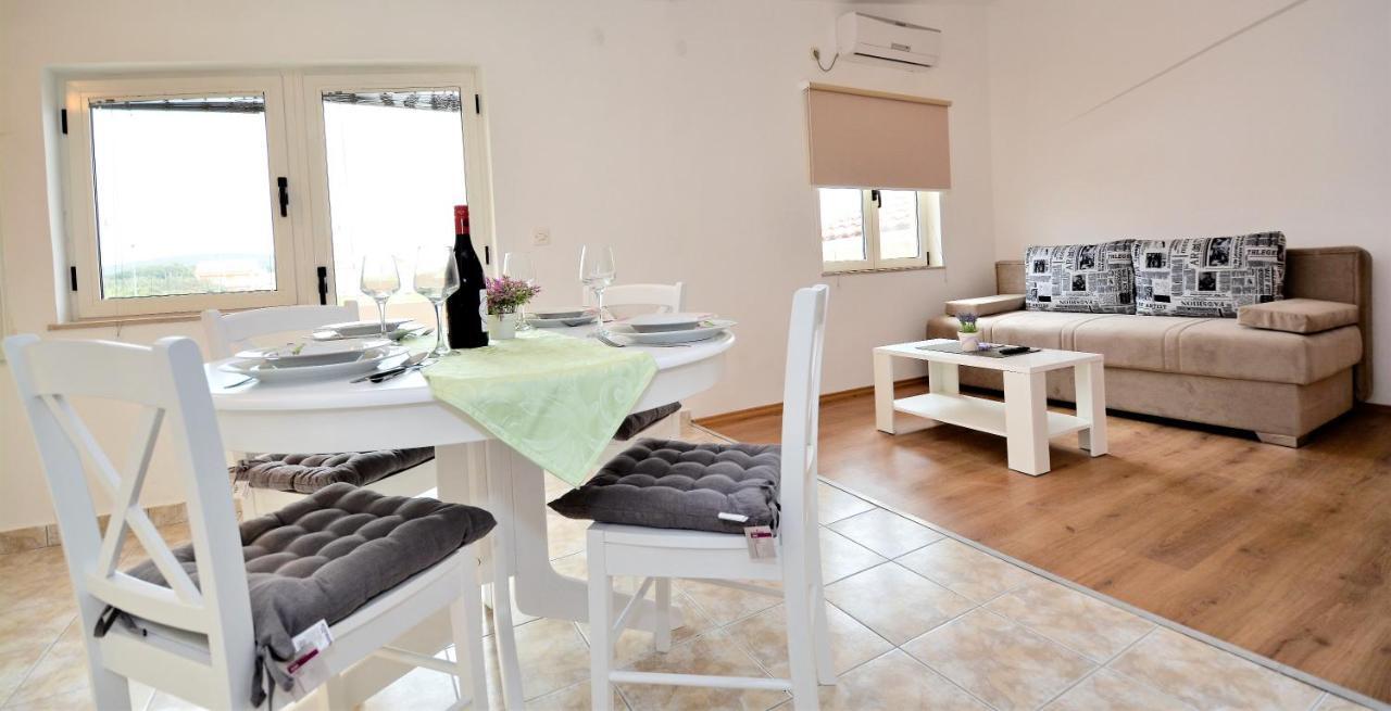 Villa Allegro Sukosan Bagian luar foto